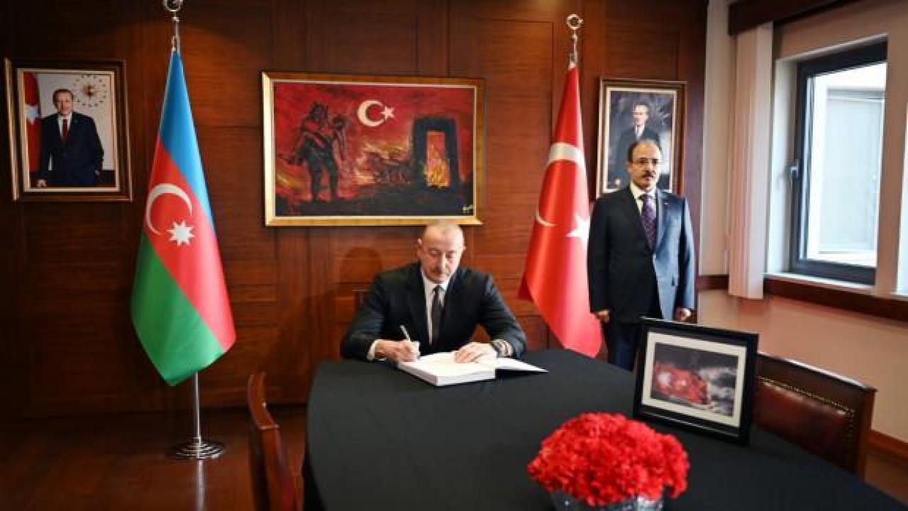 Aliyev: Türkiye bu acı imtihandan başı dik çıkacak