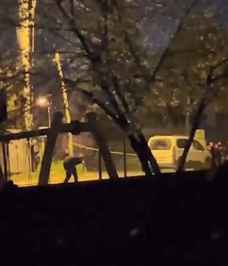 Eşini ve annesini darbetti, KADES ihbarına giden polislere ateş açtı