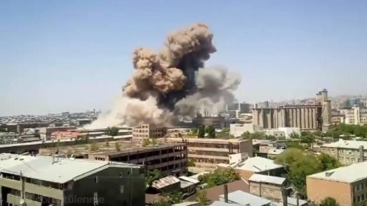 Son dakika haberi... Ermenistan'ın başkenti Erivan'da patlama: Ölü ve yaralılar var