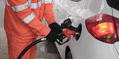 Akaryakıtta İndirim Kısa Sürdü: Motorine Büyük Zam Yolda