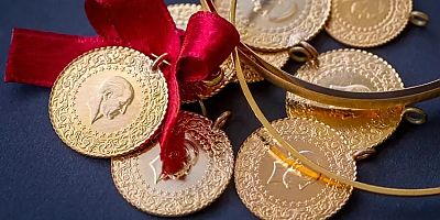 Altın 5 Bin Doların Altına Geriledi