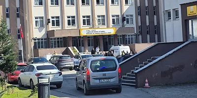 Çekmeköy’de Lisede Bıçaklı Saldırı: 2 Öğretmen ve 1 Öğrenci Yaralı