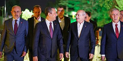 CHP’de Bomba Teklif: Özel ve Kılıçdaroğlu Çekiliyor mu?