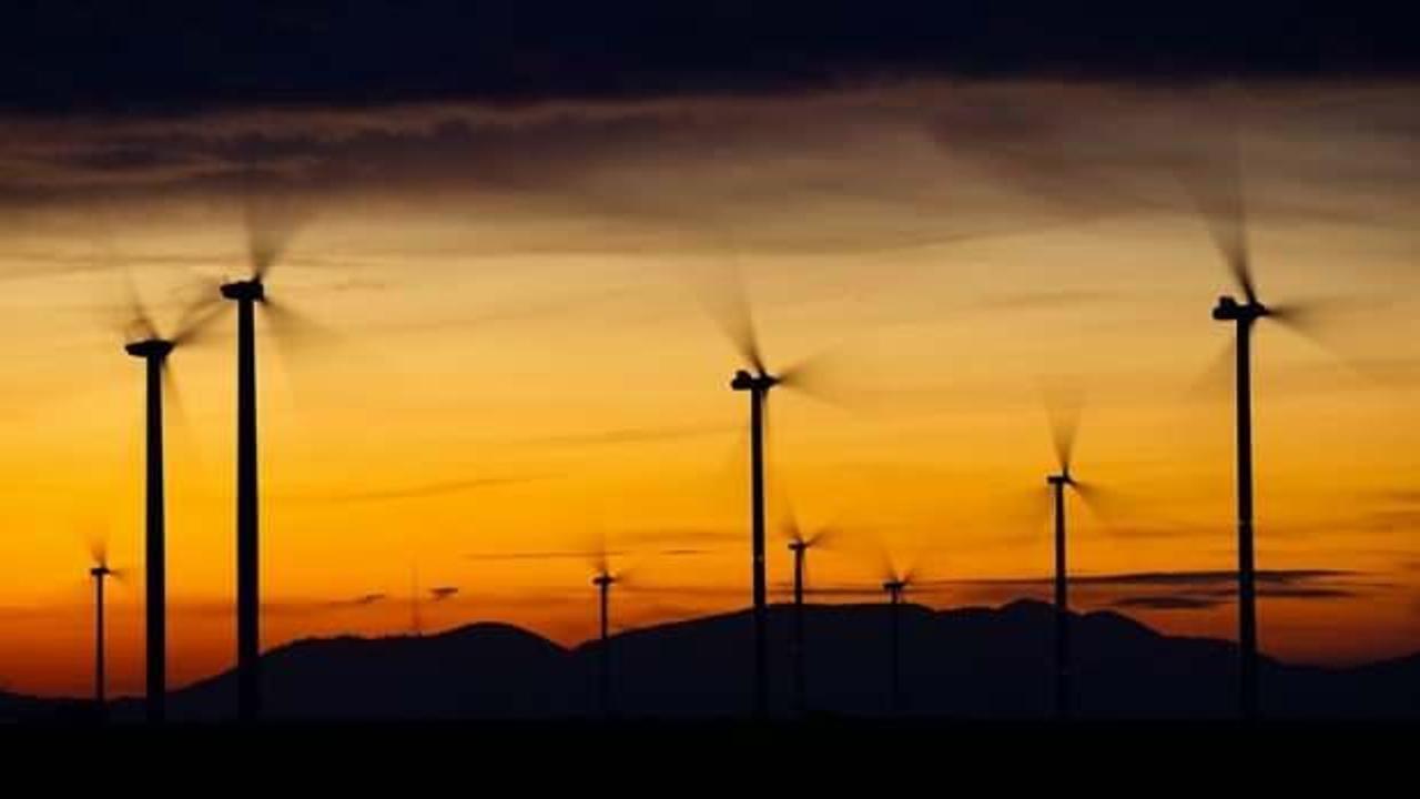 Depolamalı rüzgar enerjisine 10 yılda 19 milyar avro yatırım bekleniyor