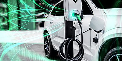 Elektrikli otomobillerde 4,5 dakikalık şarj yarışı