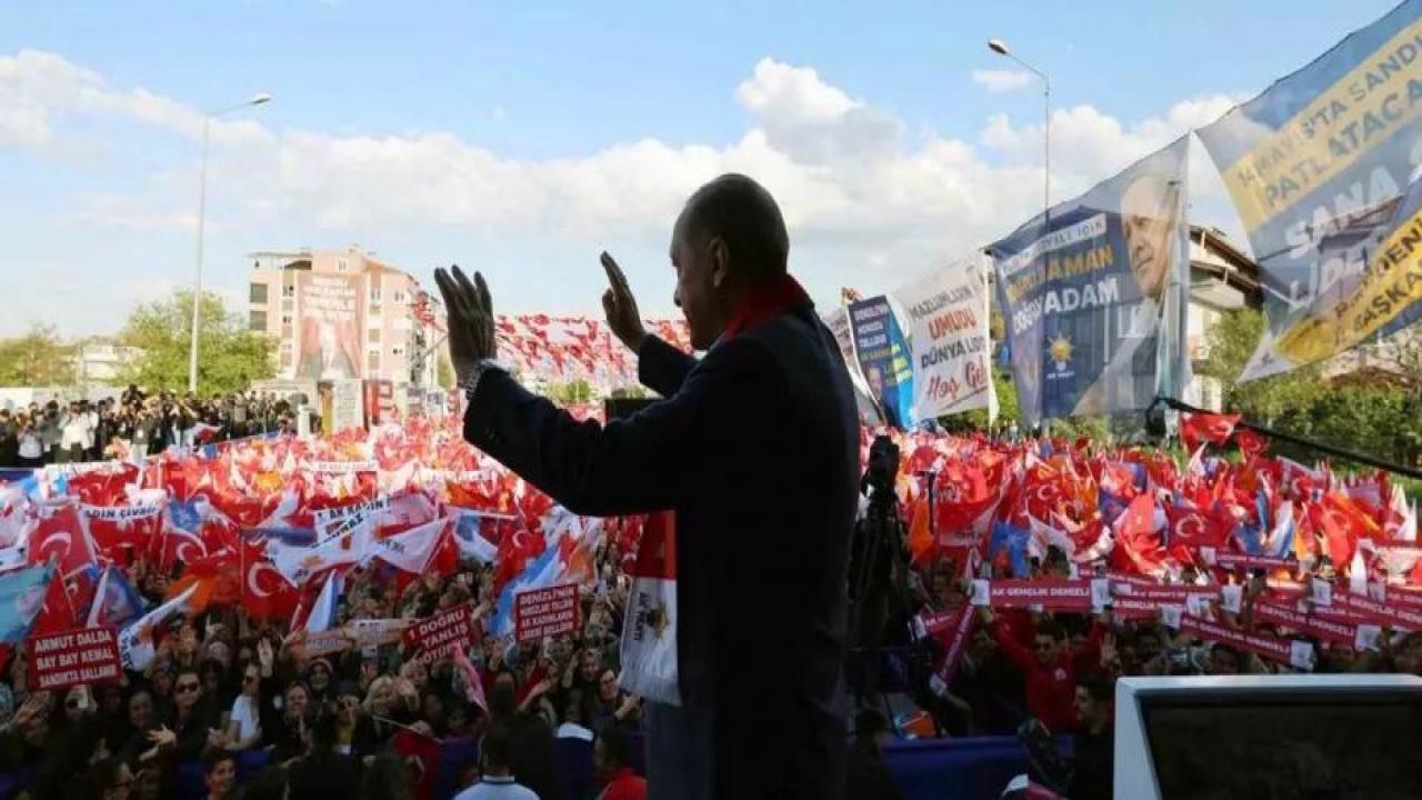Erdoğan'ın yüzde 45'lik maaş zammı müjdesi dünyanın gündeminde