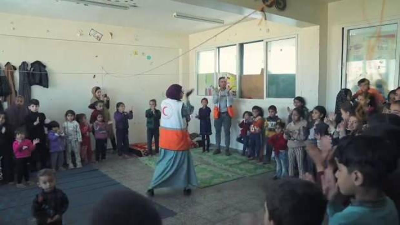 Filistin Kızılayı, savaştan etkilenen çocuklara psikolojik yardım sağlıyor