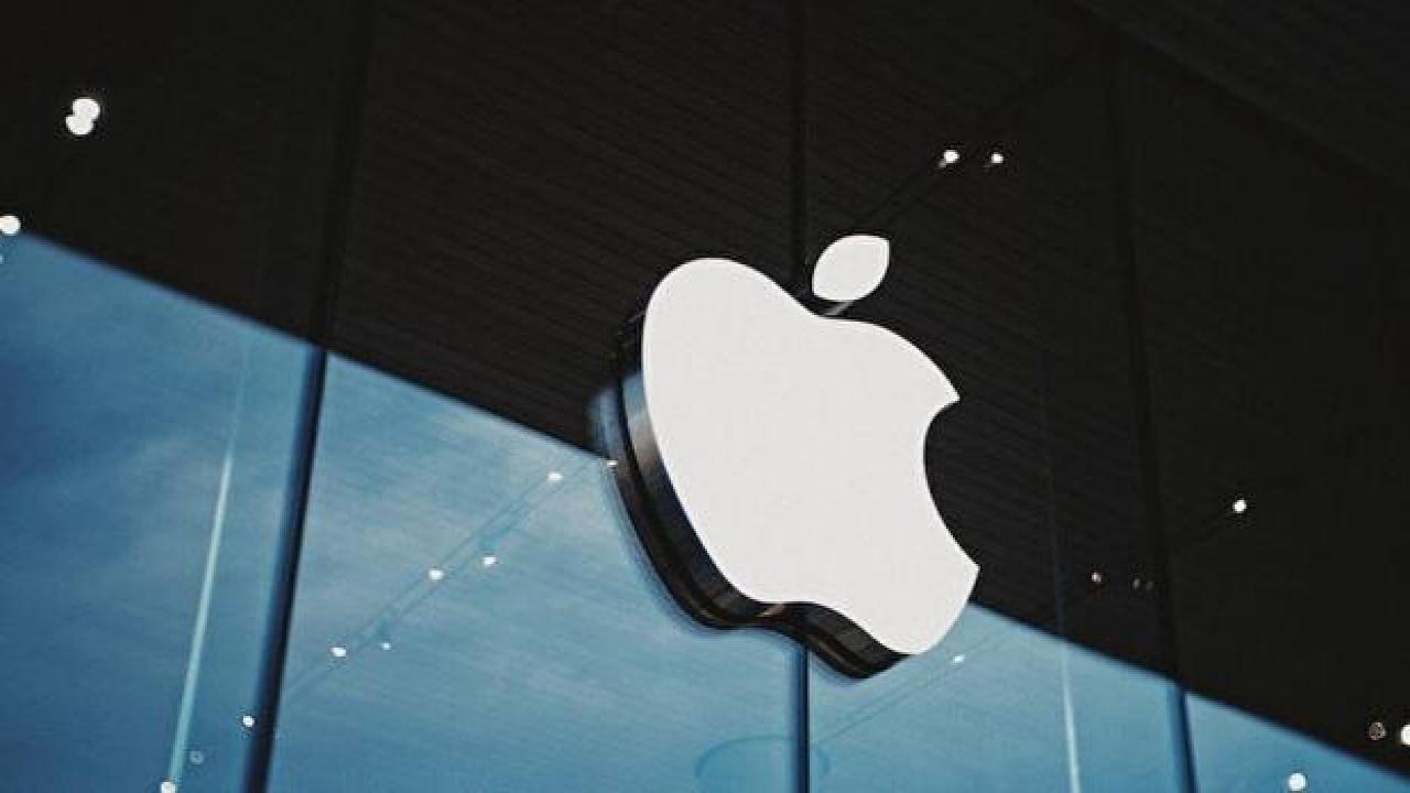 Fransa'dan Apple'a sekiz milyon euroluk veri cezası