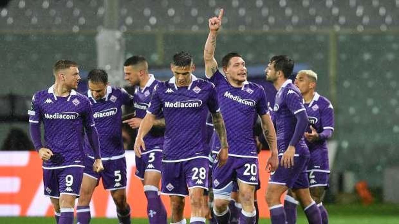 Gol düellosunda avantajı Fiorentina kaptı
