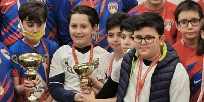 Kartal Belediyesi Satranç Akademisi Sporcuları Ödüle Doymuyor