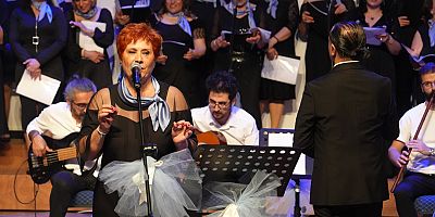 Kartallı Kadınlardan Öğrencilere Burs İçin Dayanışma Konseri