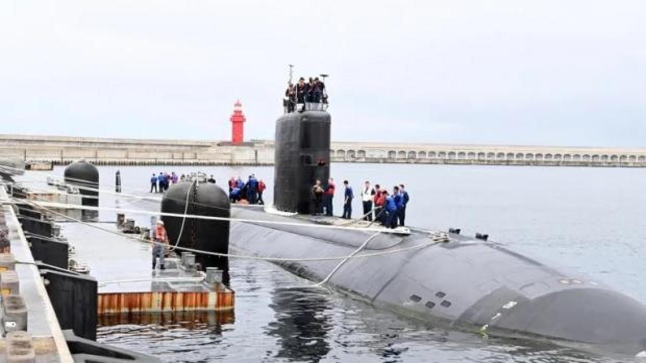 Kuzey Kore, ABD denizaltısının Güney Kore'ye varmasının ardından füze fırlattı