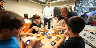 Makina Hangar'da Bilim Şenliği Coşkusu
