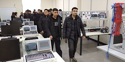 Meslek Lisesi Öğrencileri YETGİM’de Kariyer Keşfine Çıktı