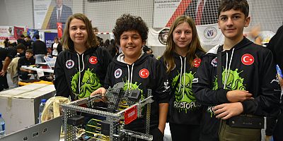 Pendik Robot Yarışları Başladı: 1.200 Öğrenci Hünerlerini Sergiliyor