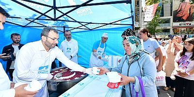 Pendik'te 20 Bin Kişilik Aşure İkramı