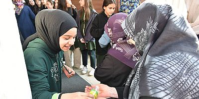 Pendik’te “7’den 70’e Gönül Köprüsü” buluşmaları sürüyor