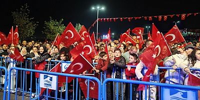 Pendik’te Cumhuriyet Coşkusu: Bilal Sonses’ten Unutulmaz Konser
