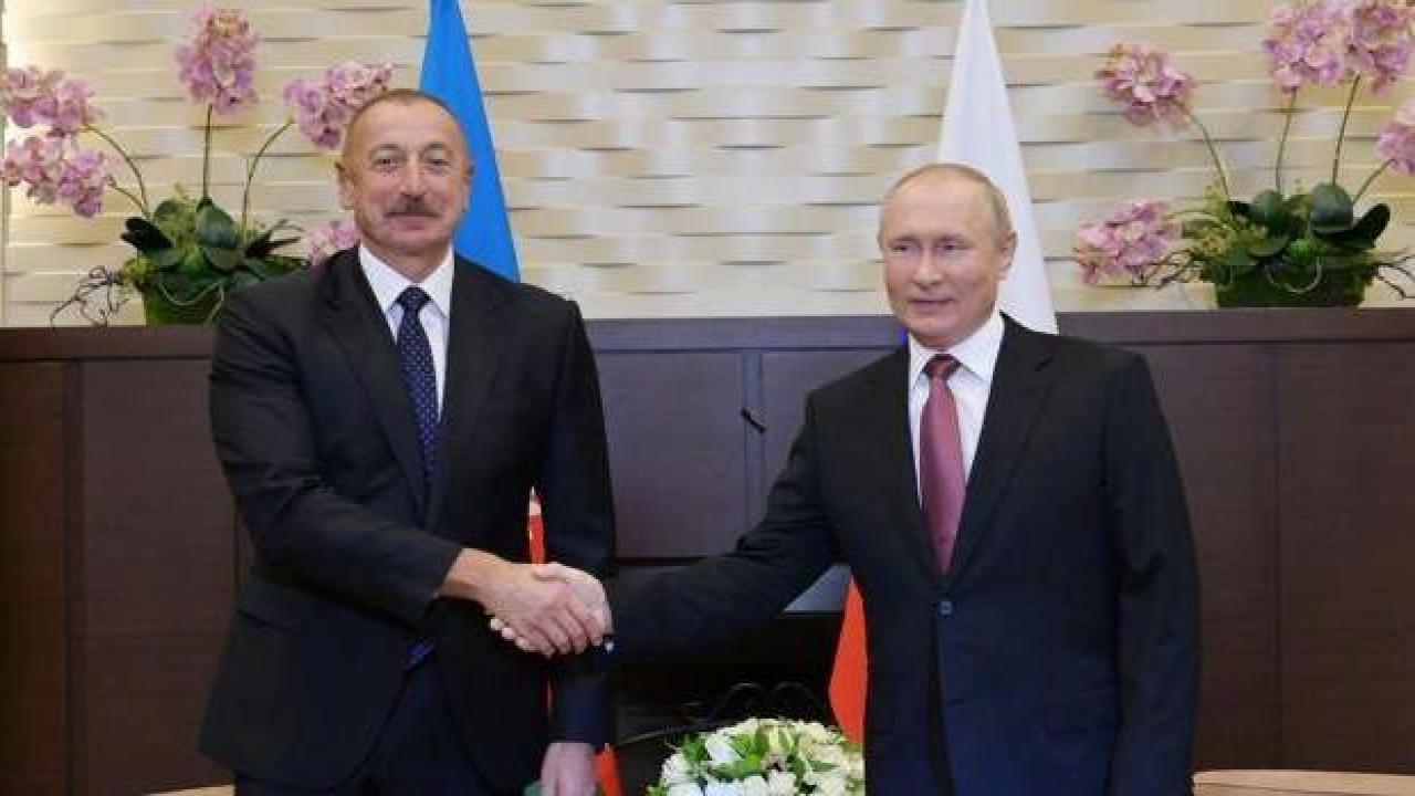 Putin ve Aliyev telefonda bölgesel konuları görüştü