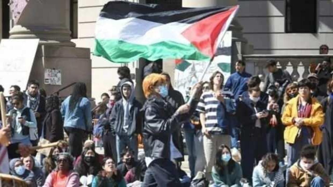 Texas Üniversitesindeki İsrail karşıtı protestoda gözaltına alınan kişi sayısı artıyor