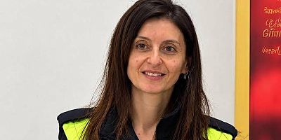 “Trafiğin ablası” olarak tanınıyordu! Polis memuru Yasemin Bodur Karasu yaşamını yitirdi