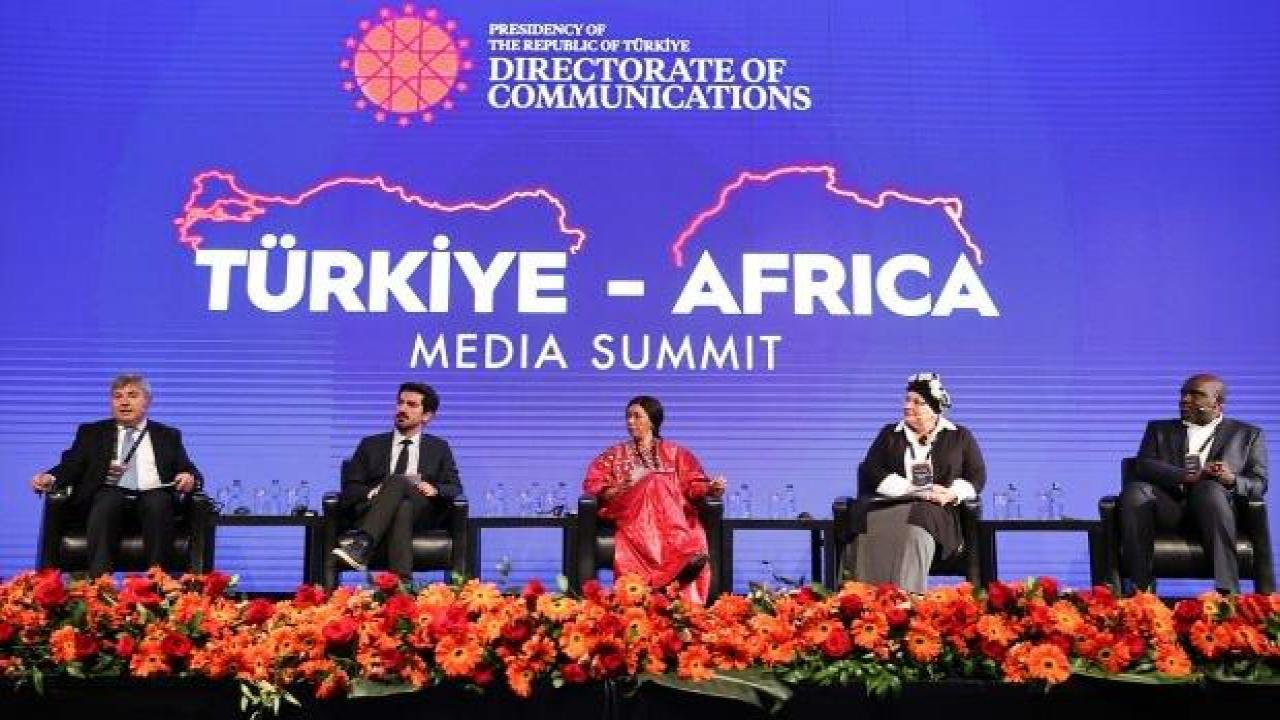 Türkiye-Afrika Medya Zirvesi'nde 'dijital kuşatma altında gazetecilik' konuşuldu