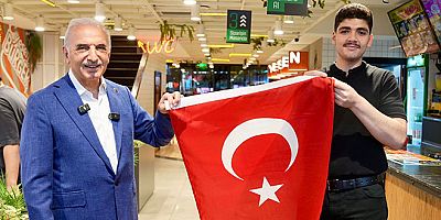 Ümraniye’de 40 Bin Türk Bayrağı Dağıtılıyor: Sokaklar Kırmızı Beyaz