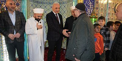 Ümraniye’de Enderun Usulü Teravih Geleneği Sürüyor