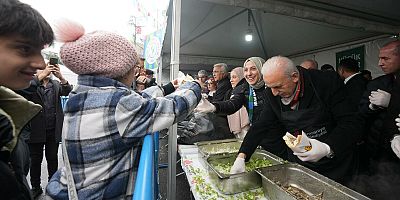 Ümraniye’de Tonlarca Hamsi Vatandaşlarla Buluştu