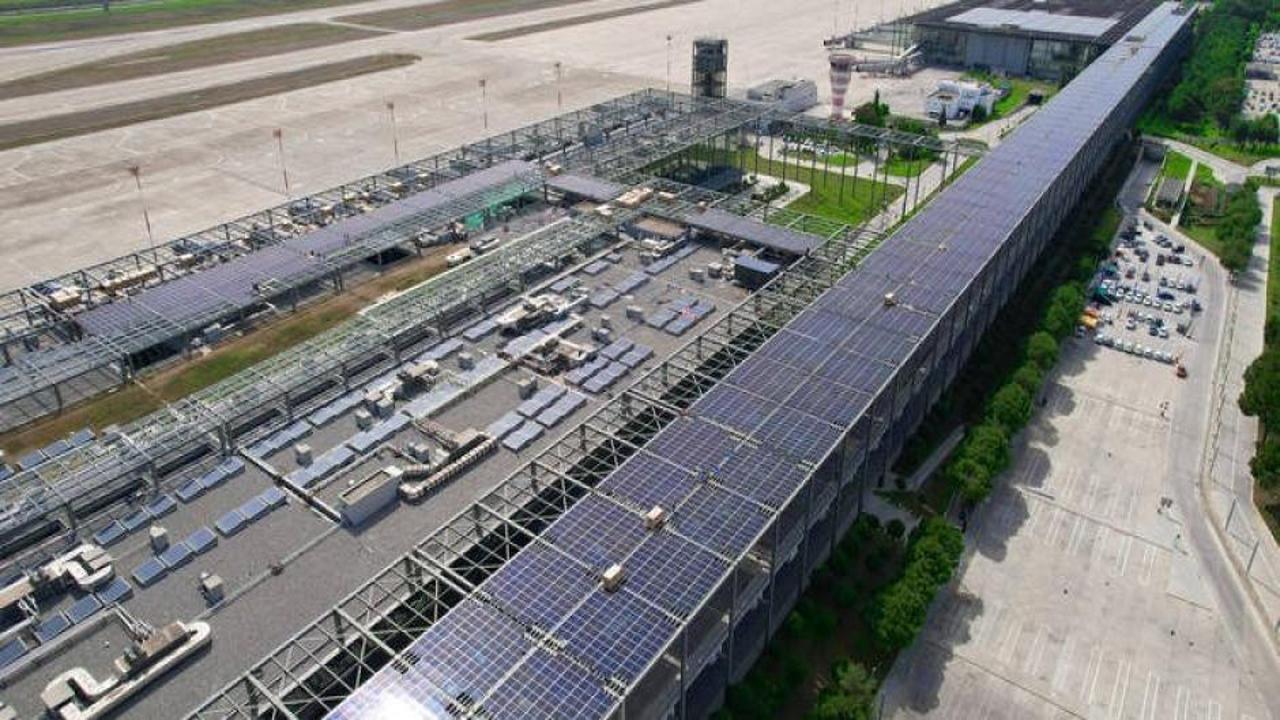 YDA Dalaman Havalimanı elektriğini güneş enerjisinden karşılamaya başladı